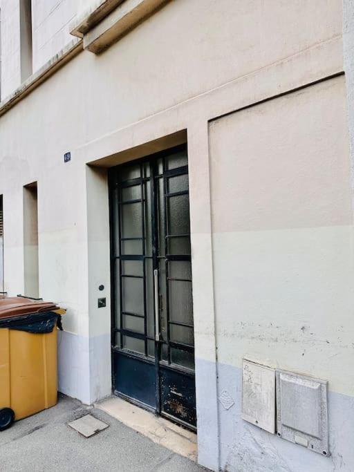 Appartement Vue Tour Eiffel Ligne 14 A Cote De Paris Gentilly Eksteriør billede