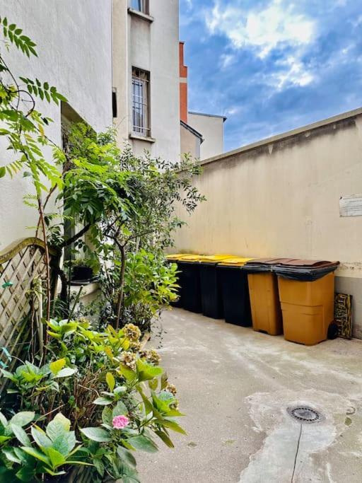 Appartement Vue Tour Eiffel Ligne 14 A Cote De Paris Gentilly Eksteriør billede